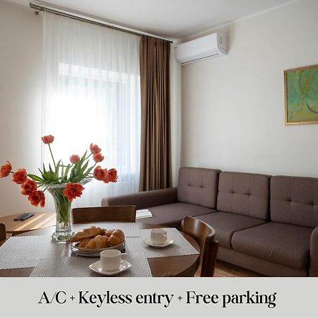 Villa Acacia Kaunas Buitenkant foto