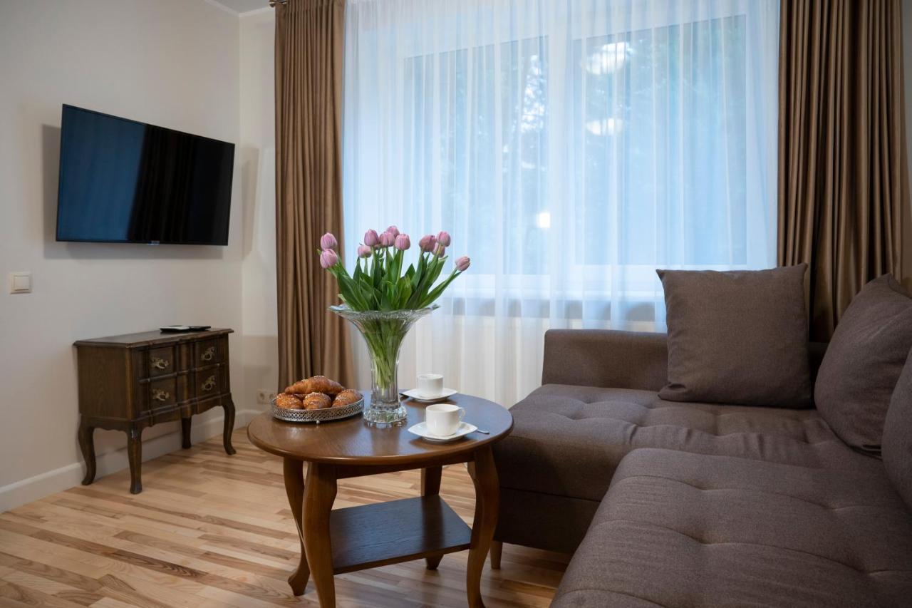 Villa Acacia Kaunas Buitenkant foto