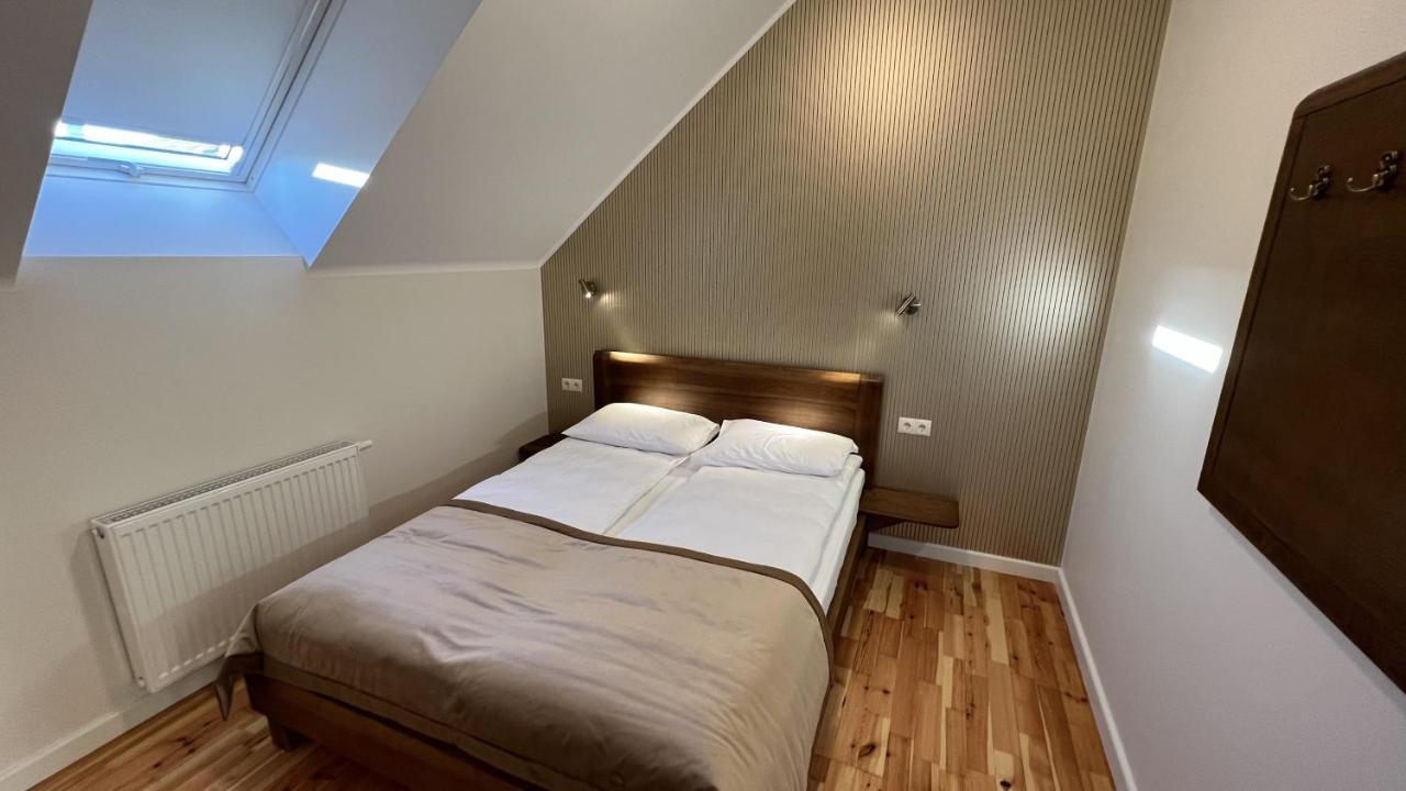 Villa Acacia Kaunas Buitenkant foto